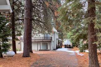 Campion- 1020 Peninsula Dr.- Lake Almanor Country Club