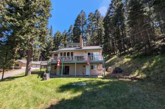 Eastside Oasis- 5810 Highway 147 East Shore Lake Almanor