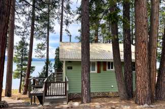 Joseph’s Eastshore Escape- 7007 Highway 147 Lake Almanor